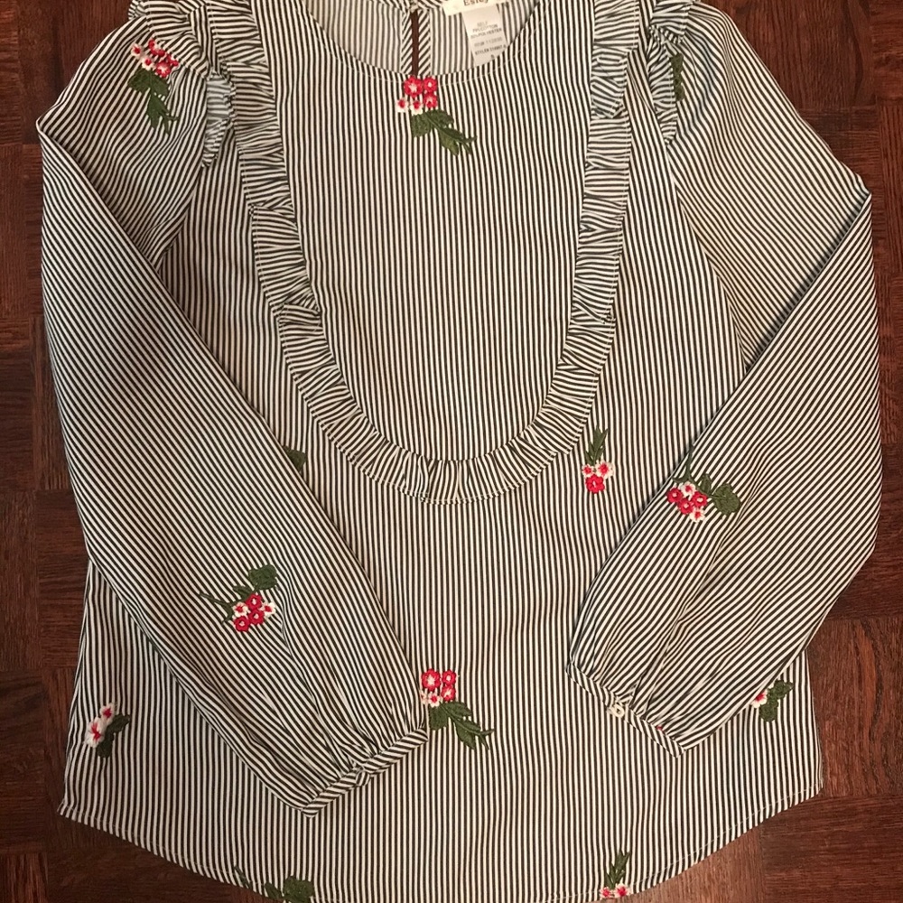 Blouse with blue and white stripe and flowers